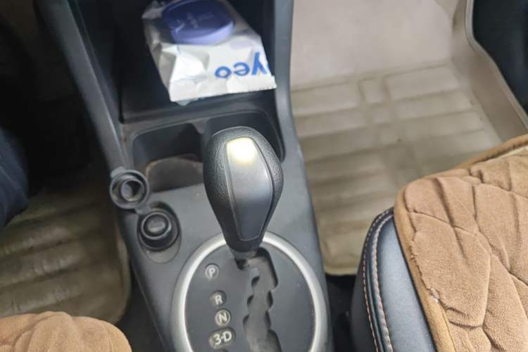 Used Suzuki Swift 2013 1.5L Automatic Standard Edition Gear Lever