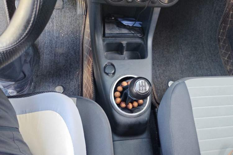 Used Suzuki Swift 2013 1.5L Manual Standard Edition Gear Lever