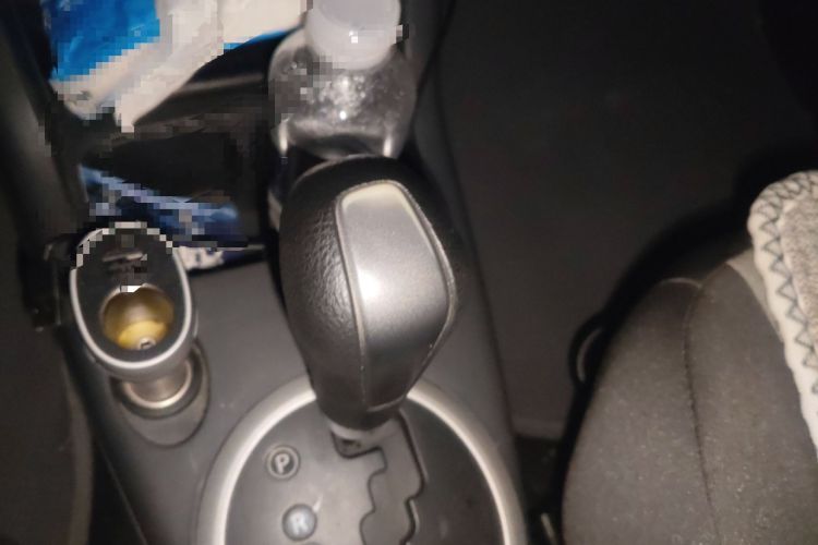 Used Suzuki Swift 2013 1.5L Automatic 20th Anniversary Limited Edition Gear Lever