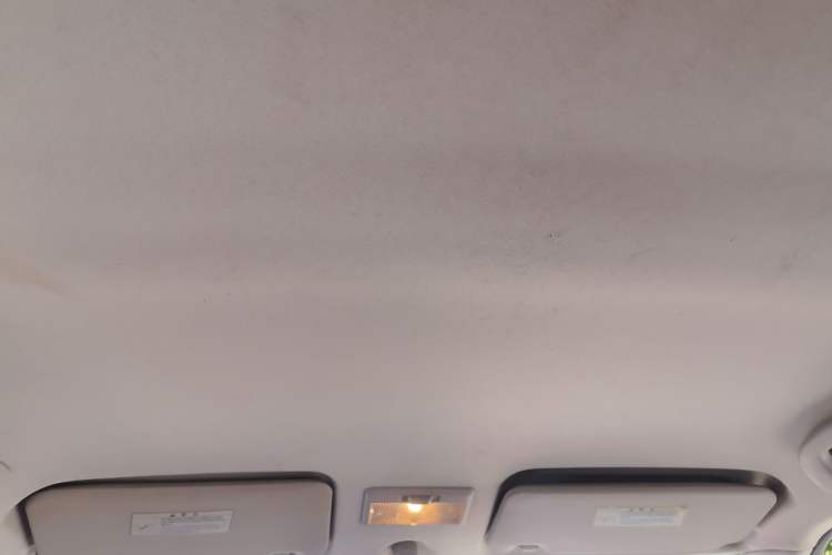 Used Suzuki Swift 2013 1.3L Manual Value Edition Headliner