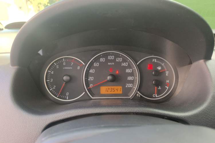 Used Suzuki Swift 2013 1.3L Manual Value Edition Instrument Cluster