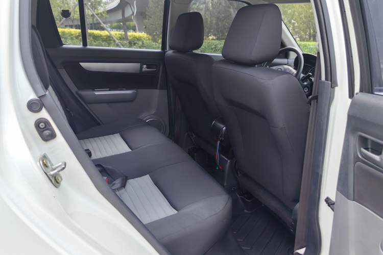 Used Suzuki Swift 2013 1.5L Manual Standard Edition Interior 5