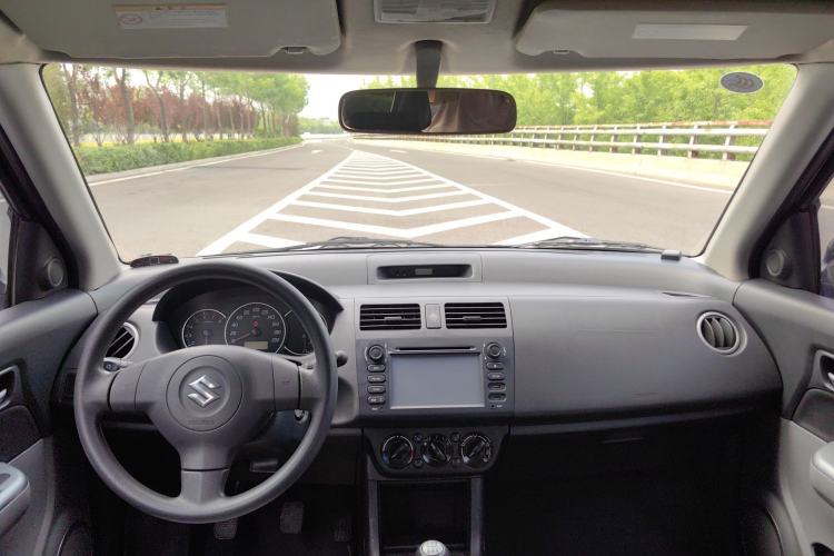 Used Suzuki Swift 2013 1.5L Manual Standard Edition Interior 6