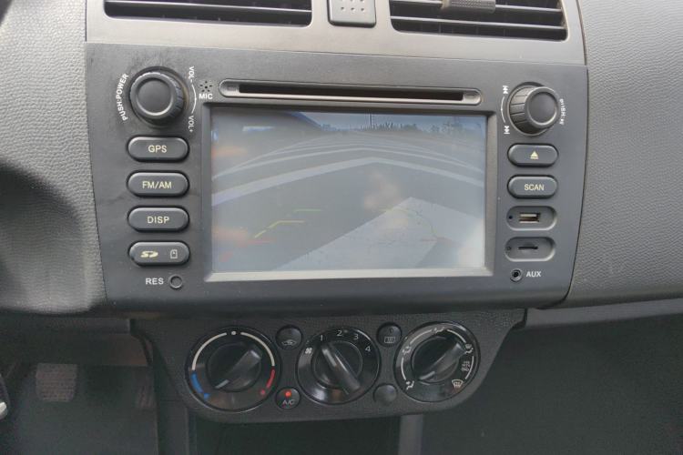 Used Suzuki Swift 2013 1.5L Manual Standard Edition Interior 9