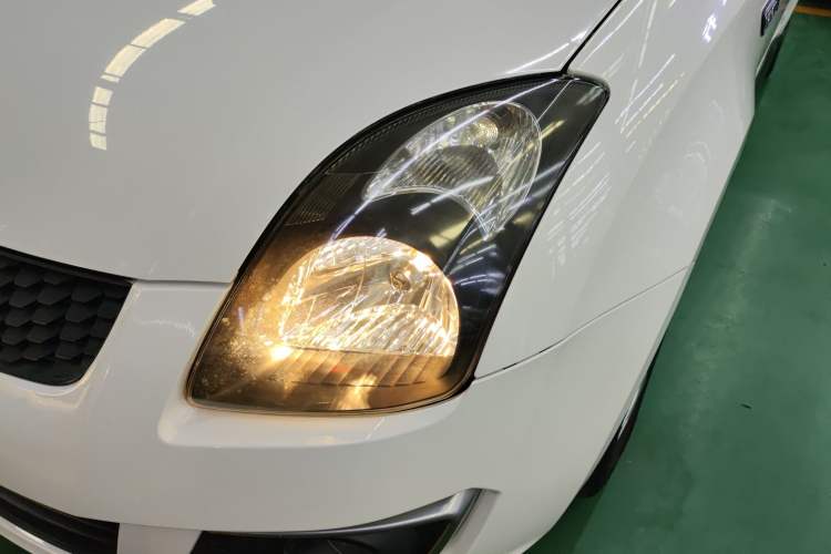 Used Suzuki Swift 2013 1.5L Automatic Standard Edition Left Front Headlight