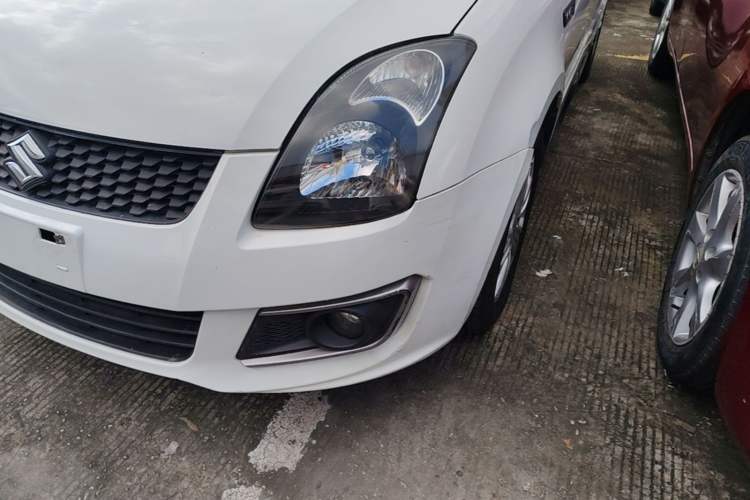 Used Suzuki Swift 2013 1.5L Manual Standard Edition Left Front Headlight
