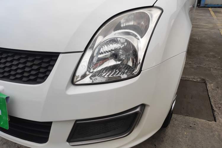 Used Suzuki Swift 2013 1.3L Manual Value Edition Left Front Headlight