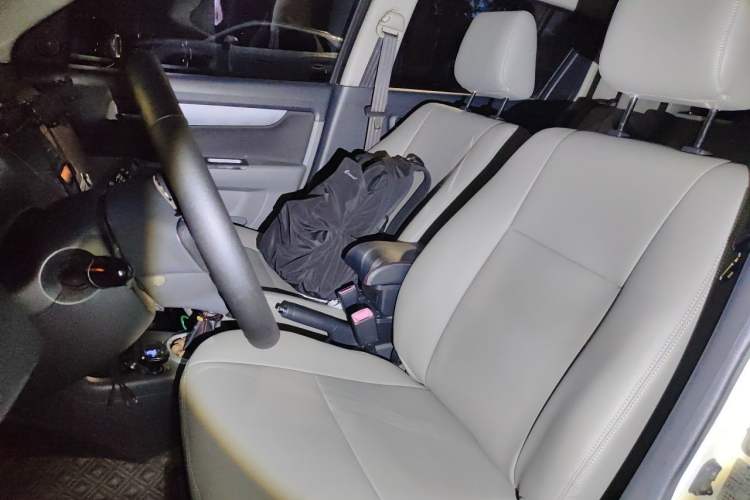 Used Suzuki Swift 2013 1.5L Manual 20th Anniversary Limited Edition Left Front Seat