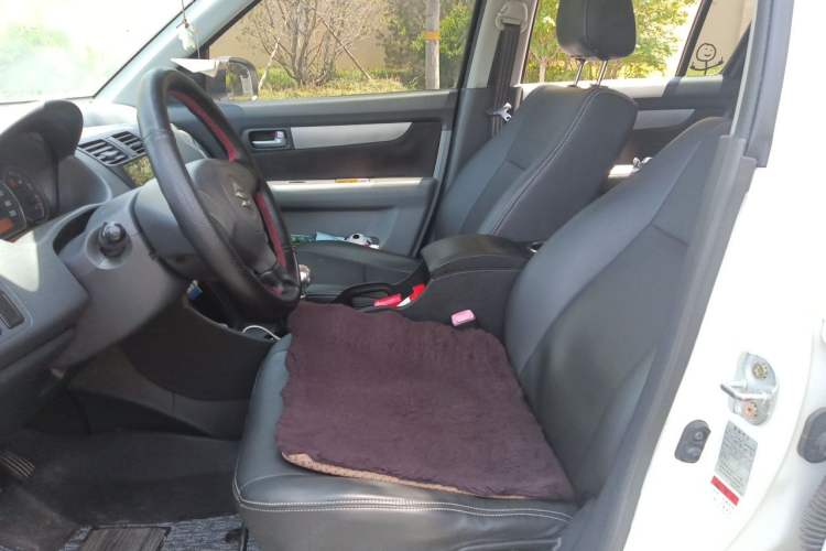 Used Suzuki Swift 2013 1.5L Manual Standard Edition Left Front Seat