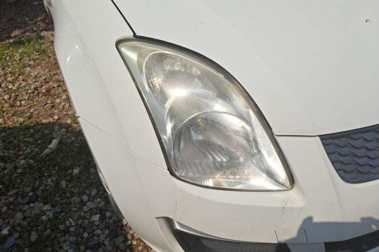 Used Suzuki Swift 2013 1.3L Manual Value Edition Right Front Headlight