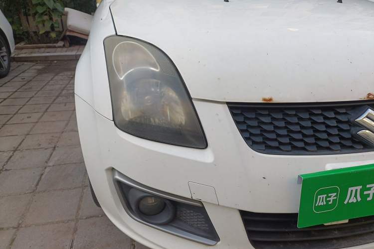 Used Suzuki Swift 2013 1.5L Manual Standard Edition Right Front Headlight