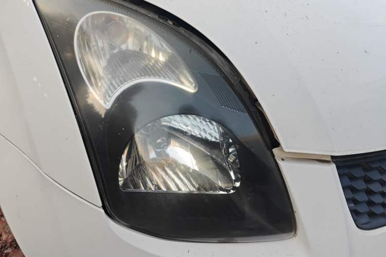Used Suzuki Swift 2013 1.5L Manual Sport Edition Right Front Headlight