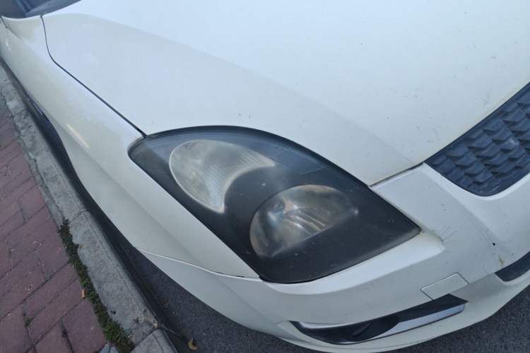 Used Suzuki Swift 2013 1.5L Manual Standard Edition Right Front Headlight