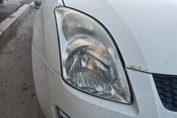 Used Suzuki Swift 2013 1.3L Manual Value Edition Right Front Headlight