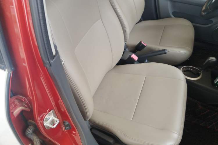 Used Suzuki Swift 2013 1.5L Automatic Standard Edition Right Front Seat