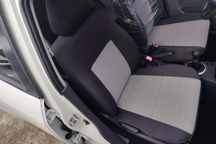Used Suzuki Swift 2013 1.5L Manual Standard Edition Right Front Seat