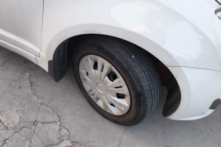 Used Suzuki Swift 2013 1.3L Manual Value Edition Right Front Wheel Hub