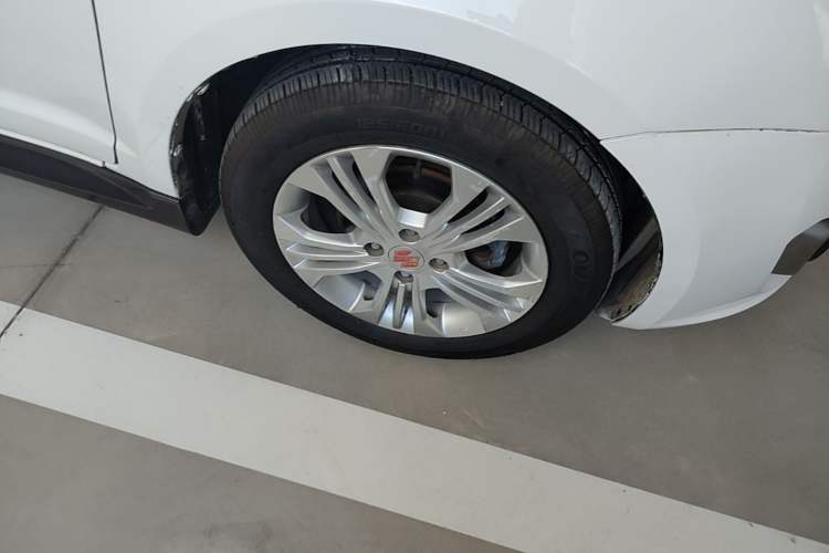 Used Suzuki Swift 2013 1.5L Automatic Standard Edition Right Front Wheel Hub