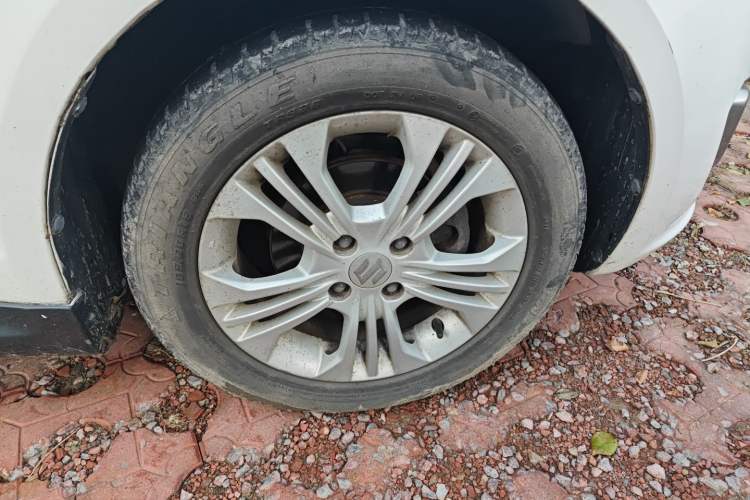 Used Suzuki Swift 2013 1.5L Manual Sport Edition Right Front Wheel Hub