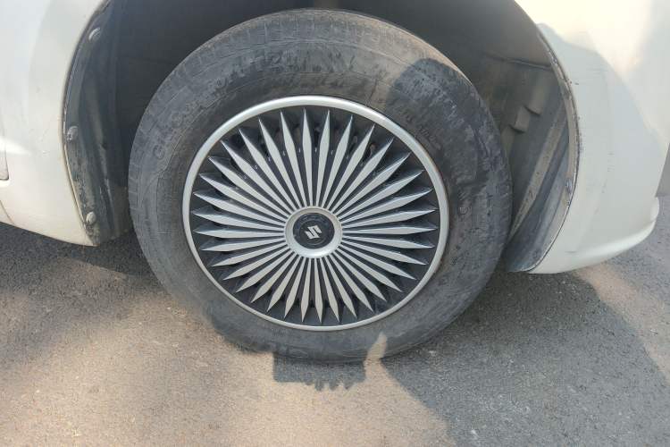 Used Suzuki Swift 2013 1.3L Manual Value Edition Right Front Wheel Hub