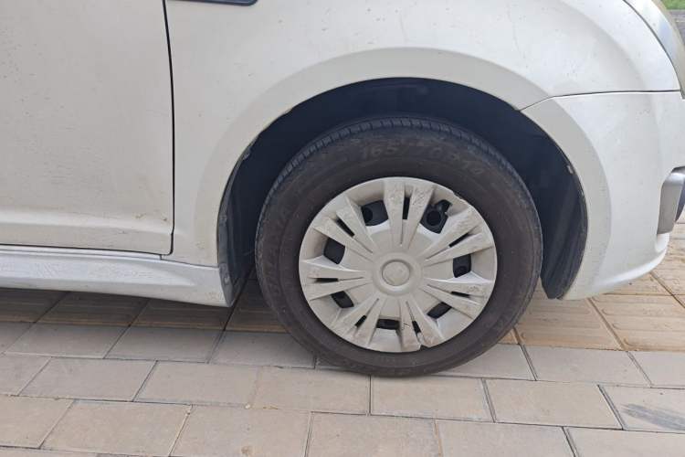 Used Suzuki Swift 2013 1.5L Manual Standard Edition Right Front Wheel Hub