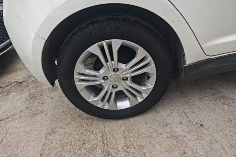 Used Suzuki Swift 2013 1.5L Automatic Standard Edition Right Rear Wheel Hub