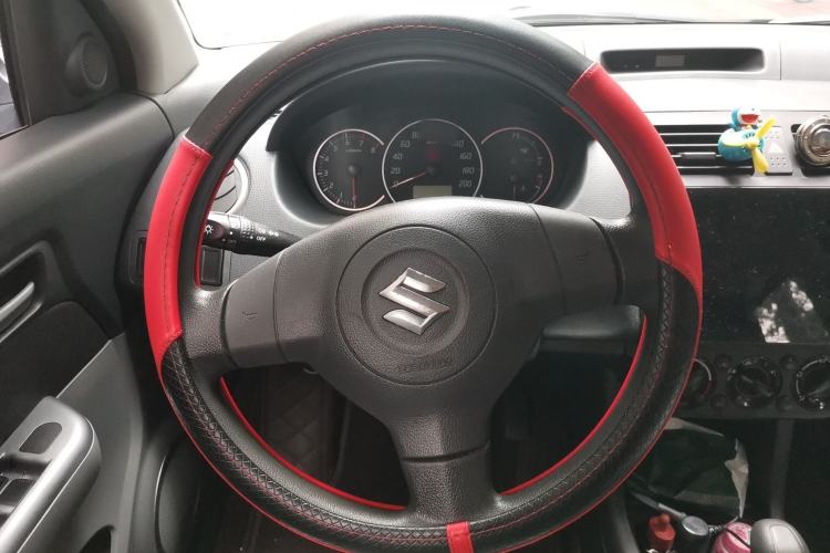 Used Suzuki Swift 2013 1.5L Automatic Standard Edition Steering Wheel