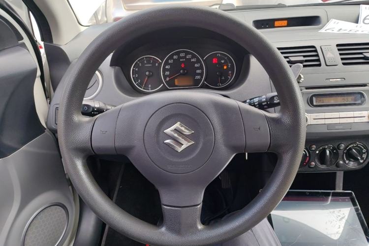 Used Suzuki Swift 2013 1.5L Manual Standard Edition Steering Wheel