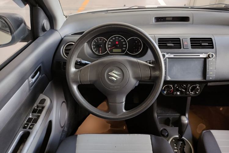 Used Suzuki Swift 2013 1.5L Automatic Standard Edition Steering Wheel