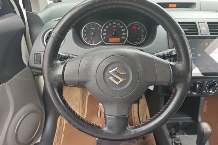 Used Suzuki Swift 2013 1.5L Automatic Standard Edition Steering Wheel