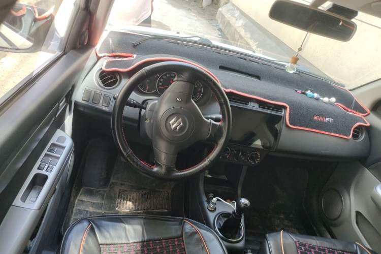 Used Suzuki Swift 2013 1.3L Manual Value Edition Steering Wheel