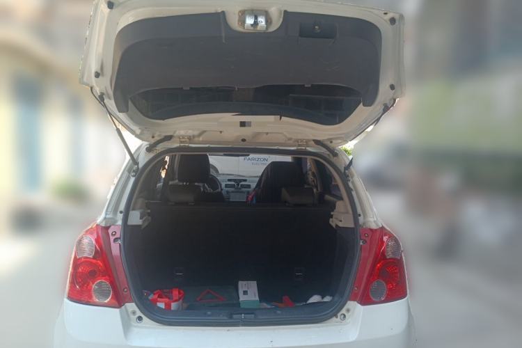 Used Suzuki Swift 2013 1.5L Manual Standard Edition Trunk