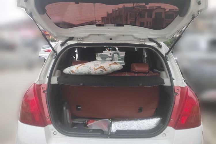 Used Suzuki Swift 2013 1.3L Manual Value Edition Trunk