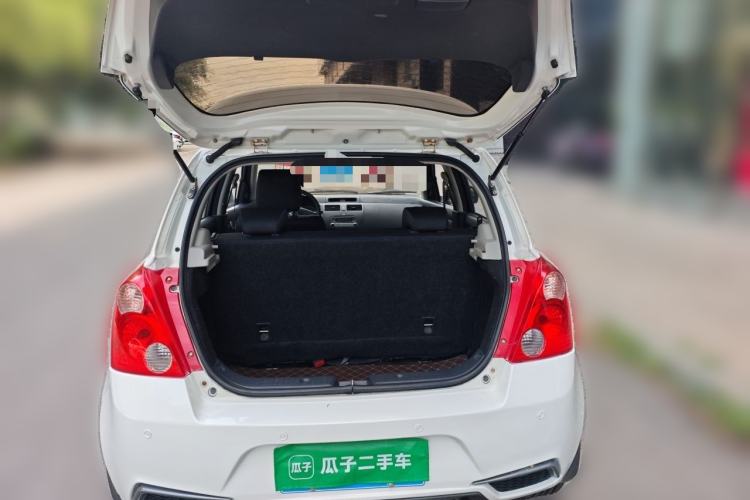 Used Suzuki Swift 2013 1.5L Manual Standard Edition Trunk