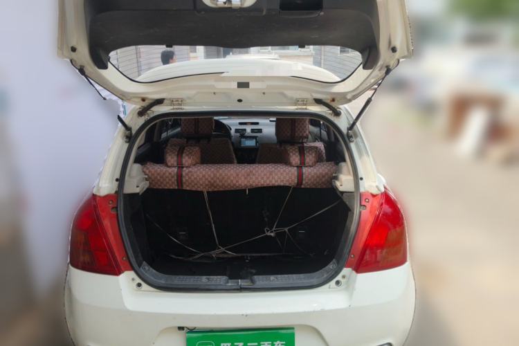 Used Suzuki Swift 2013 1.3L Manual Value Edition Trunk