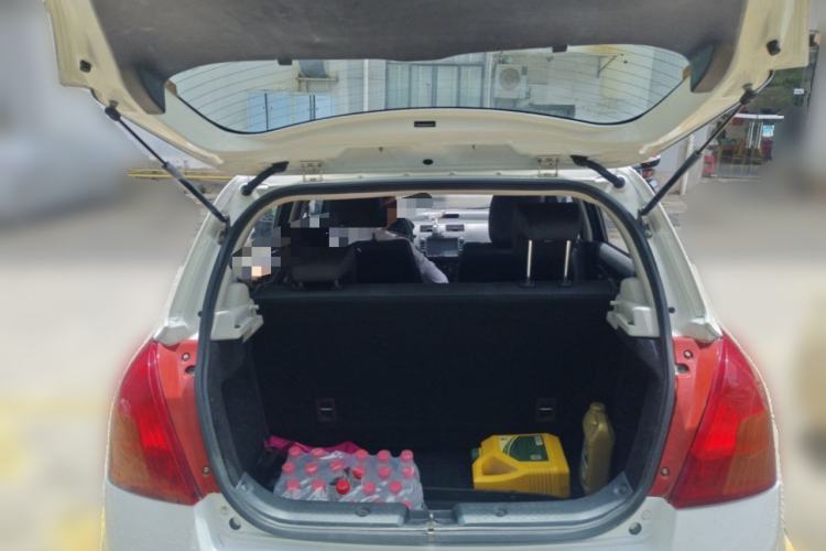 Used Suzuki Swift 2013 1.3L Manual Value Edition Trunk