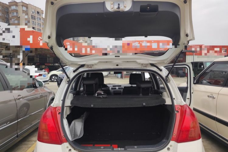 Used Suzuki Swift 2013 1.3L Manual Value Edition Trunk