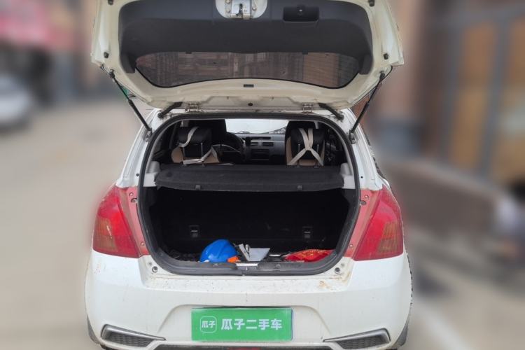 Used Suzuki Swift 2013 1.3L Manual Value Edition Trunk