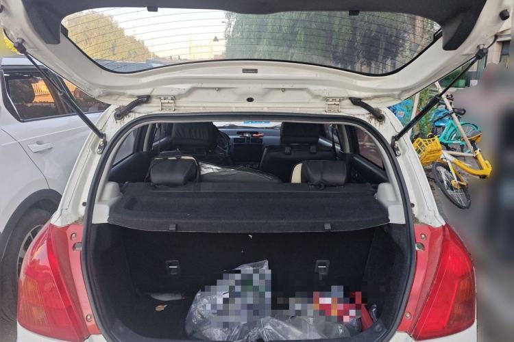 Used Suzuki Swift 2013 1.3L Manual Value Edition Trunk