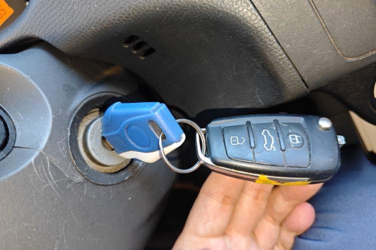 Used Suzuki Swift 2013 1.3L Manual Value Edition Vehicle Key