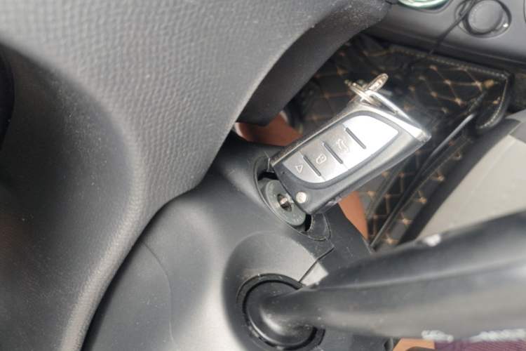 Used Suzuki Swift 2013 1.3L Manual Value Edition Vehicle Key