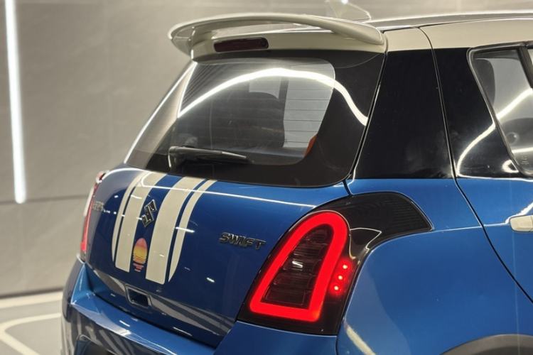 Used Suzuki Swift 2014 1.5L Automatic Fashion Edition Exterior 9