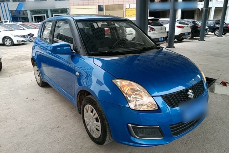 Used Suzuki Swift 2014 1.3L Manual Standard Edition Front Right 45 Deg