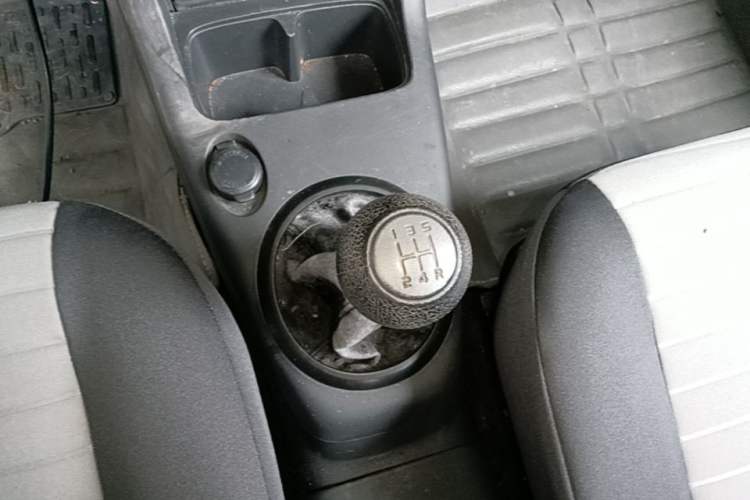 Used Suzuki Swift 2014 1.3L Manual Standard Edition Gear Lever