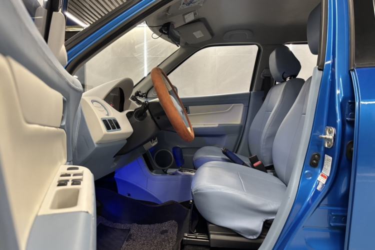 Used Suzuki Swift 2014 1.5L Automatic Fashion Edition Interior 9