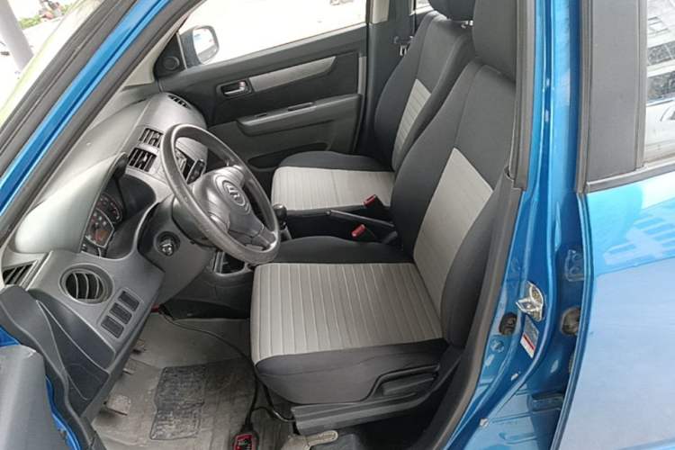 Used Suzuki Swift 2014 1.3L Manual Standard Edition Left Front Seat