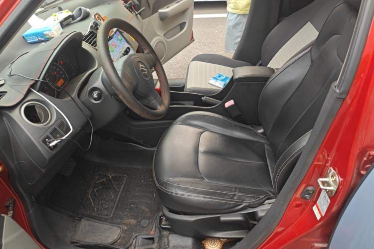 Used Suzuki Swift 2014 1.5L Automatic Fashion Edition Left Front Seat