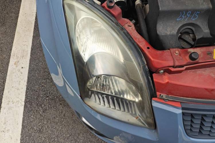 Used Suzuki Swift 2014 1.5L Automatic Fashion Edition Right Front Headlight