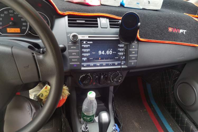 Used Suzuki Swift 2014 1.5L Automatic Fashion Edition Audio And AC Panel