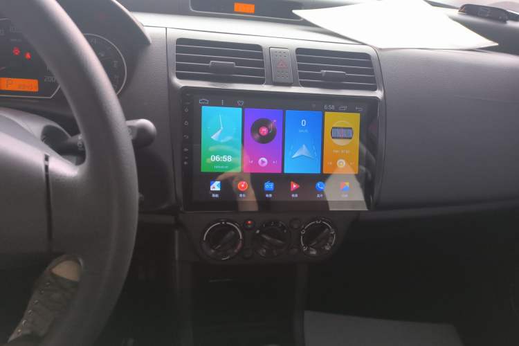 Used Suzuki Swift 2014 1.5L Automatic Fashion Edition Audio And AC Panel